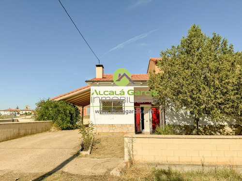 Casa en venta en Fuentearmegil