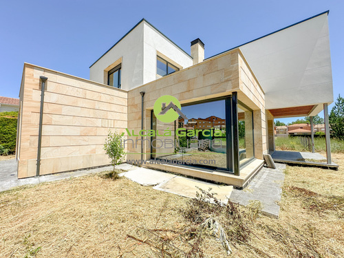Casa en venta en El Burgo de Osma