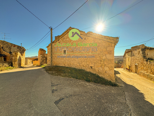 Casa en venta en Velilla de San Esteban