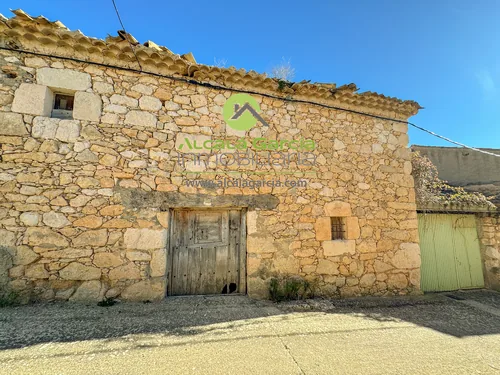 Casa en venta en Velilla de San Esteban