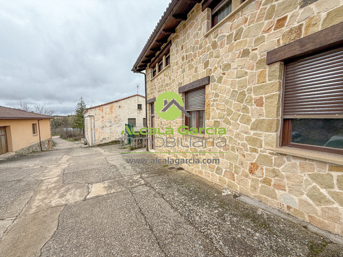 Casa en venta en Espeja de San Marcelino