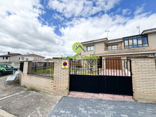 Casa en venta en Osma