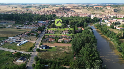 Solar en venta en San Esteban de Gormaz