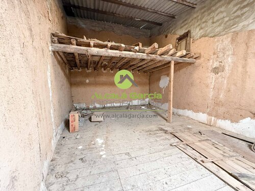Nave en venta en San Esteban de Gormaz