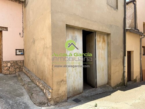 Nave en venta en San Esteban de Gormaz