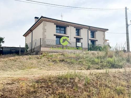Casa en venta en Villalvaro