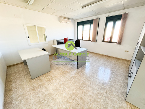 Nave en venta en El Burgo de Osma