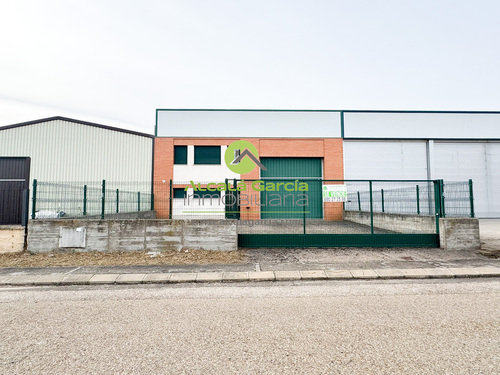 Nave en venta en El Burgo de Osma