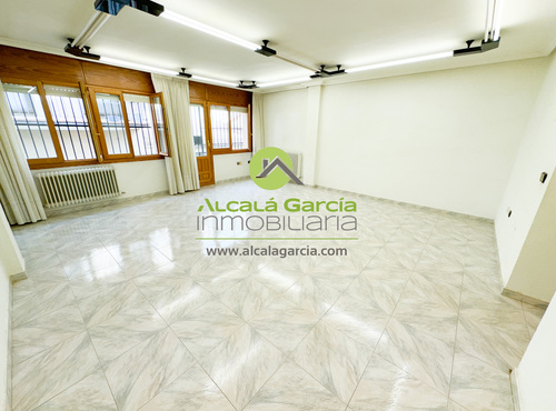 Oficinas en venta en El Burgo de Osma