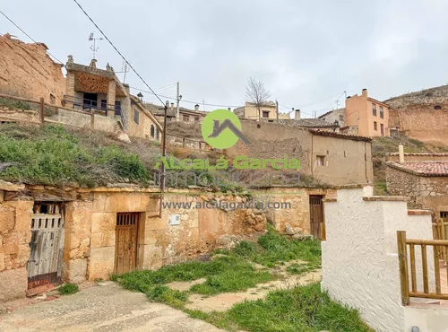 Bodegas en venta en San Esteban de Gormaz