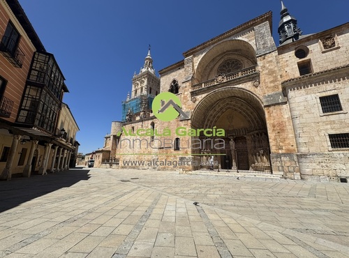 Edificios en venta en El Burgo de Osma