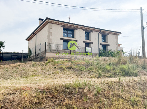 Casas o chalets en venta en Villalvaro