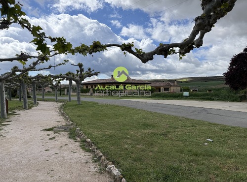 Solares en venta en Berlanga de Duero