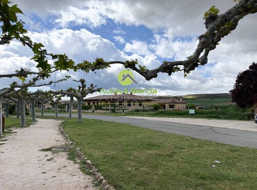 Solares en venta en Berlanga de Duero