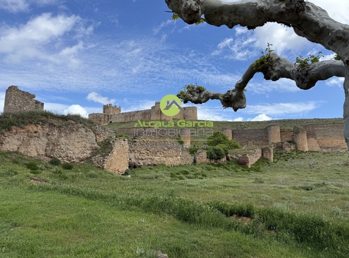 Solares en venta en Berlanga de Duero